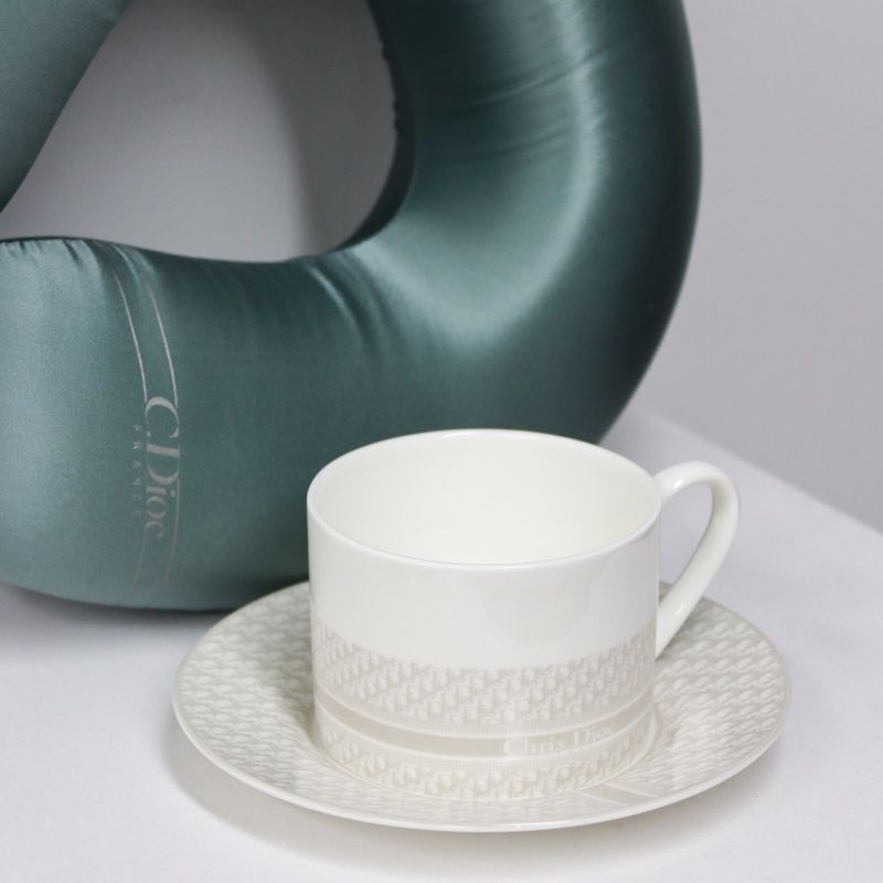 Silk Travel Comfort Gift Box