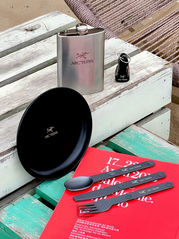 Reorder Titanium Cutlery Sets for Seasonal Updates