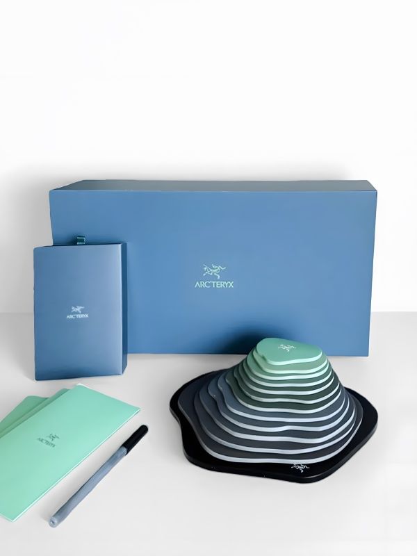 Arc'teryx Contour Map Calendar Set
