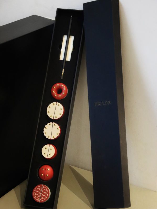Sourcing Guide PRADA Donut Holder