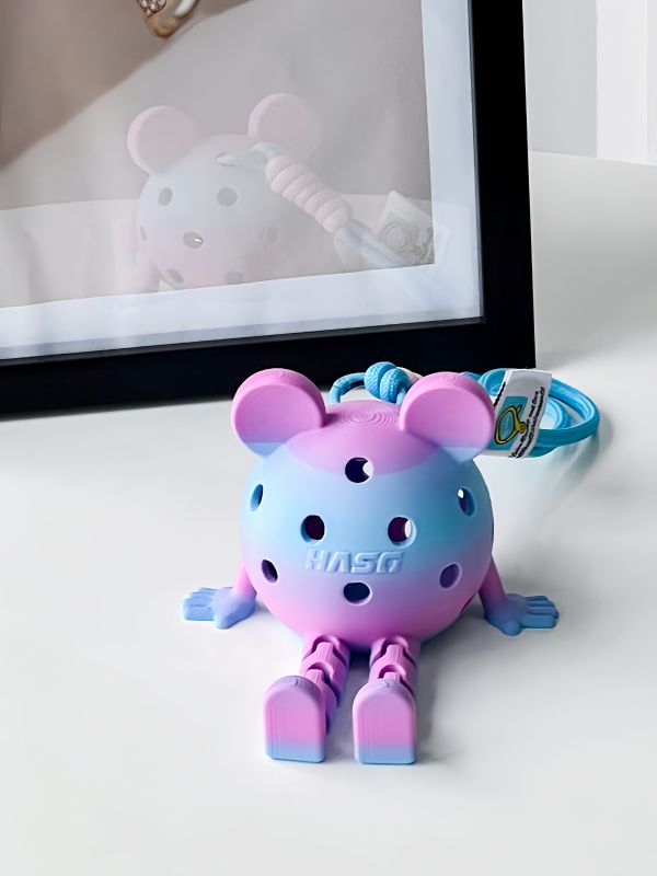  How a Singapore Accessory Brand Used Bear Keychains as Promotional Gifts
