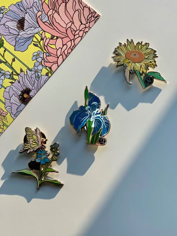 Festive Botanical Pin Hamper Set