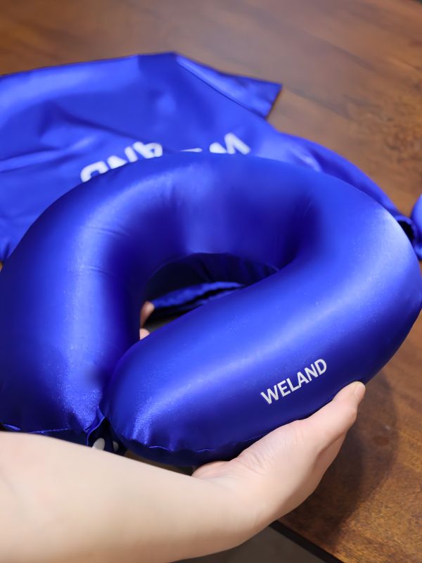  How a Singapore Airline Used Silk Travel Sets as Premium Client Gifts & Staff Souvenirs