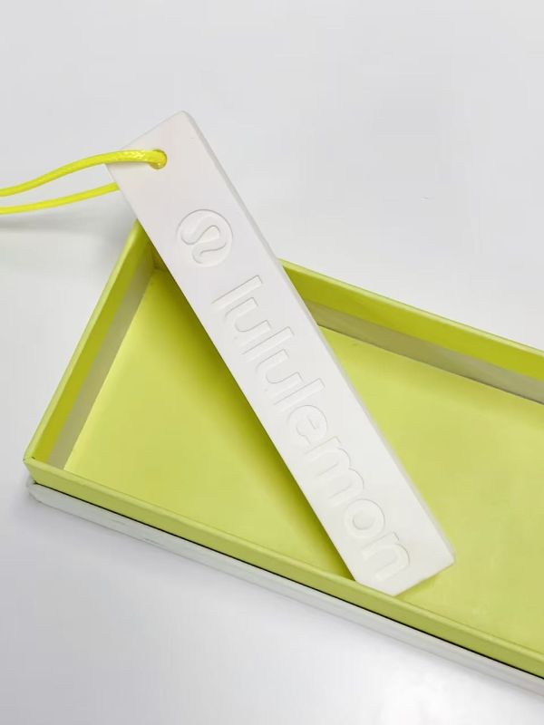  How a Singapore Wellness Brand Used Aroma Hangers as Staff Gifts & Client Souvenirs