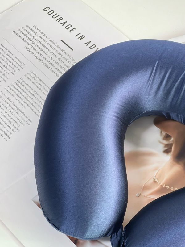  Custom Silk Travel Neck Pillow as VIP Frequent Flyer Gift for International Airline in Singapore, Malaysia & Thailand