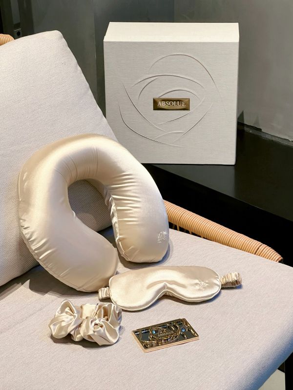  Custom Travel Gift Box as VIP Welcome Gift for Luxury Hotel Group in Singapore, Malaysia & Thailand