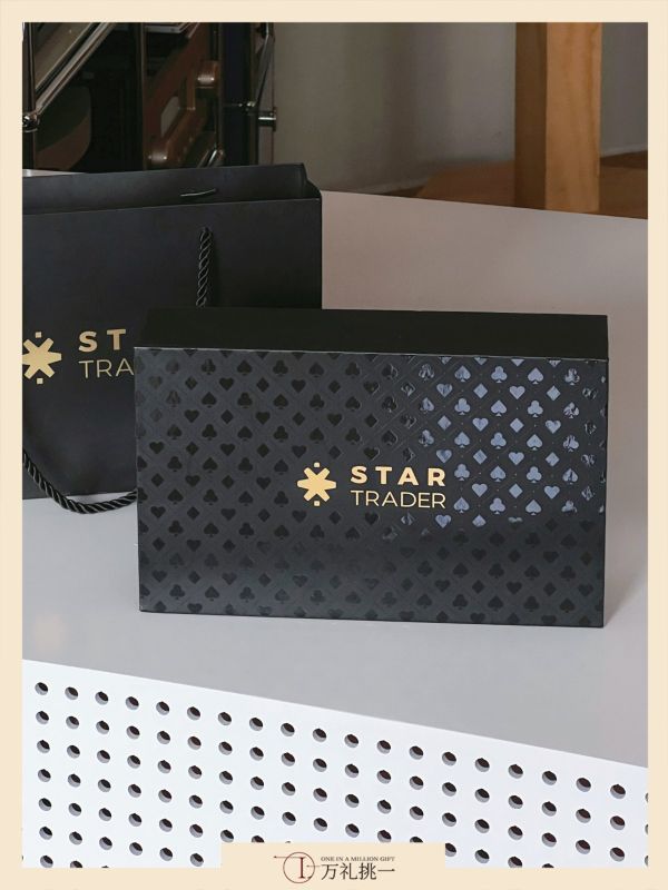 Black Gold Poker Gift Box