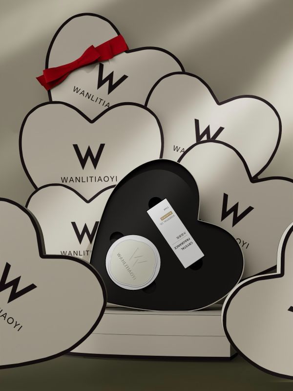  Custom Heart-Shaped Aroma Gift Box as VIP Welcome Gift for Luxury Hotel Group in Singapore, Malaysia & Thailand