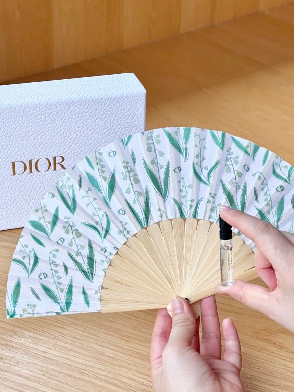 How a Singapore Luxury Resort Used Custom Dior Summer Gifts for VIP Welcome and Client Appreciation