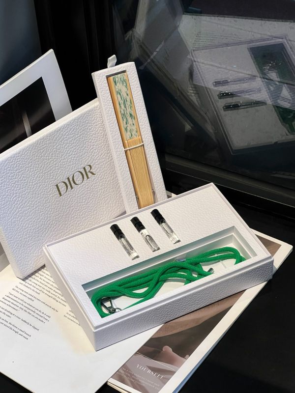 Dior Wind Chime Fan Gift