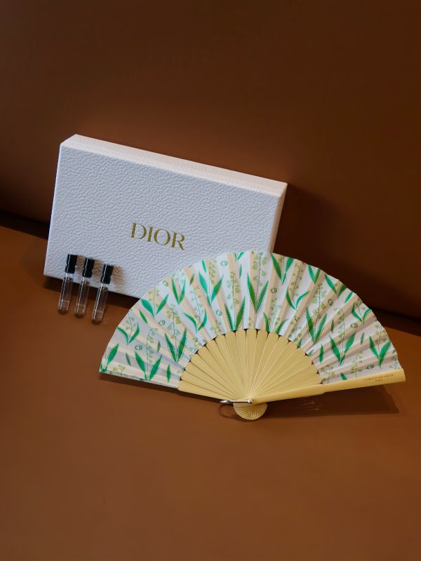 How a Singapore Boutique Hotel Used Custom Dior Fan Gifts for VIP Summer Welcome and Guest Appreciation