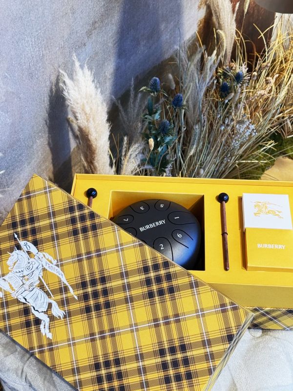 How a Singapore Lifestyle Brand Used Contrast Gift Design to Create a Viral Mid-Autumn Campaign