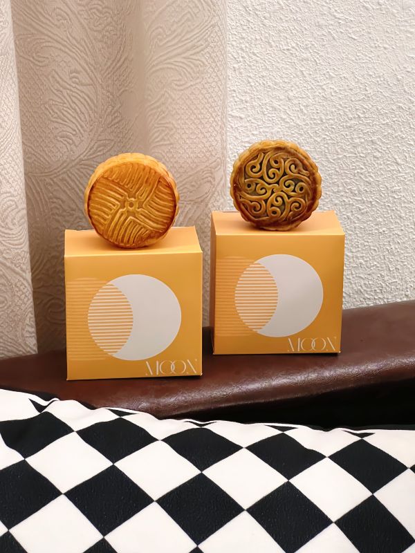 Custom Moonlit Book-Shaped Cup & Plate Sets for Thailand Tech Client Gala &ndash; Modern Corporate Gift Case Study