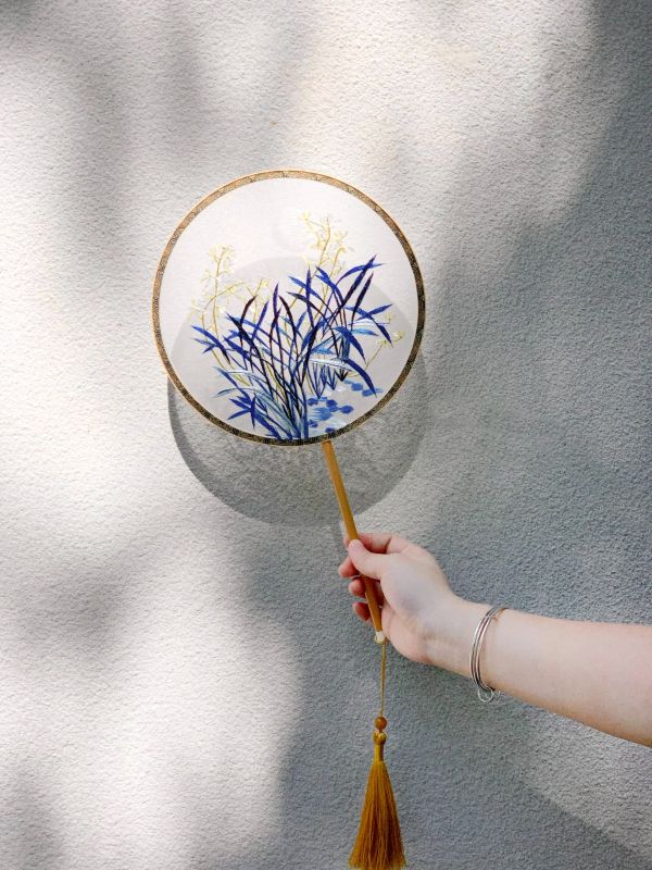 How a Singapore Art Museum Used Custom Embroidered Fans for Exhibition Souvenirs and VIP Appreciation