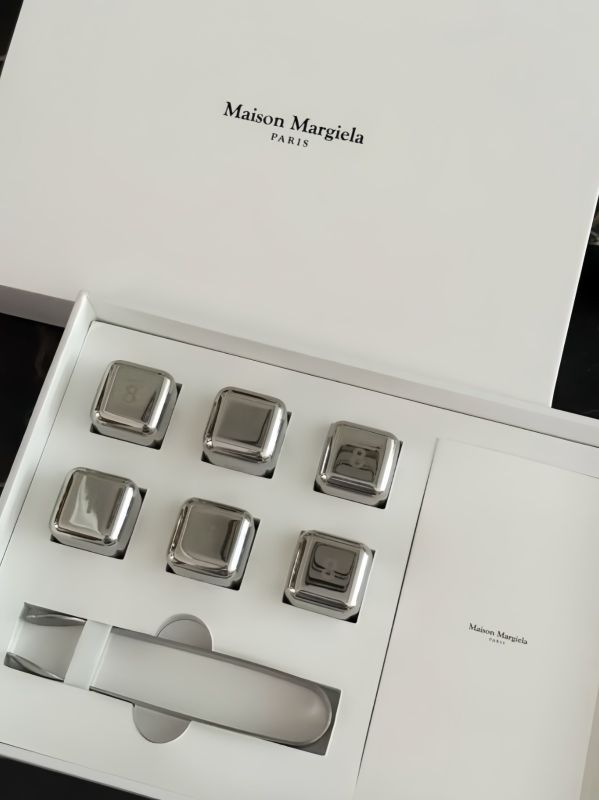  Custom Maison Margiela Ice Cube Sets for Singapore Design Firm's Client Gala &ndash; Minimalist Corporate Gift Case Study