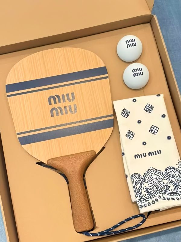  Custom MIU MIU Beach Paddles for Singapore Resort's Summer Gala &ndash; Elegant Corporate Gift Case Study