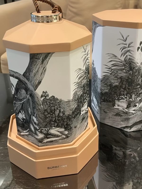 Low MOQ Custom Burberry Lantern Corporate Supplier