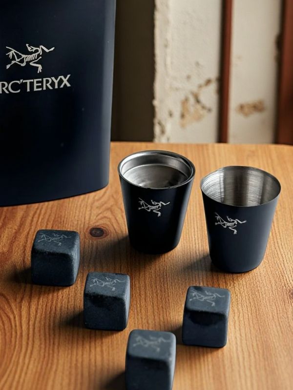 Eco Arc'teryx Set | Sustainable ESG Corporate Gift