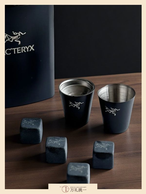  Arc'teryx Flask Set as Premium Corporate Gift in Singapore & Malaysia