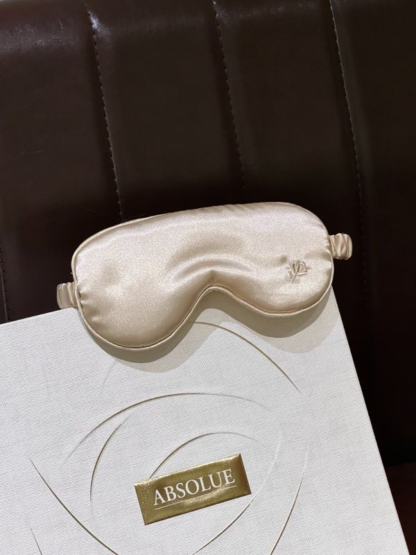 Lanc&ocirc;me Silk Travel Luxury Set