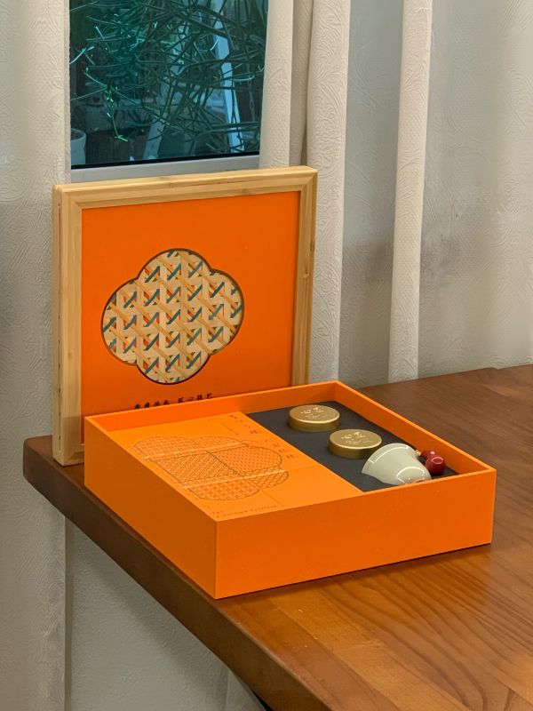 Moon Reflection Branding Solutions