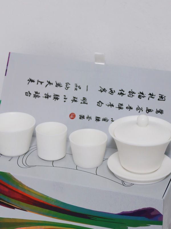 Sustainable Porcelain Tea Set