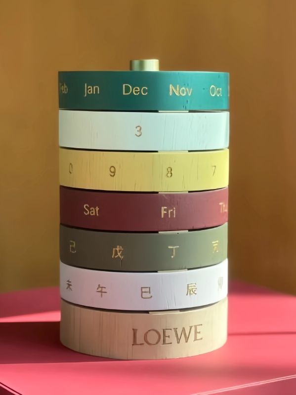 Custom Engraved Calendar | Low MOQ Corporate GiftLong Title