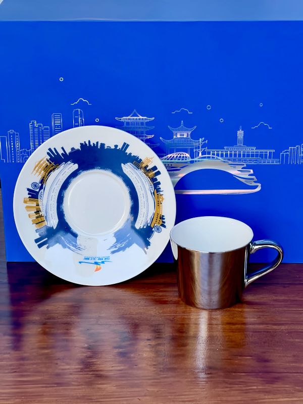 Versatile Magnetic Badge & Cup Corporate Gift Set
