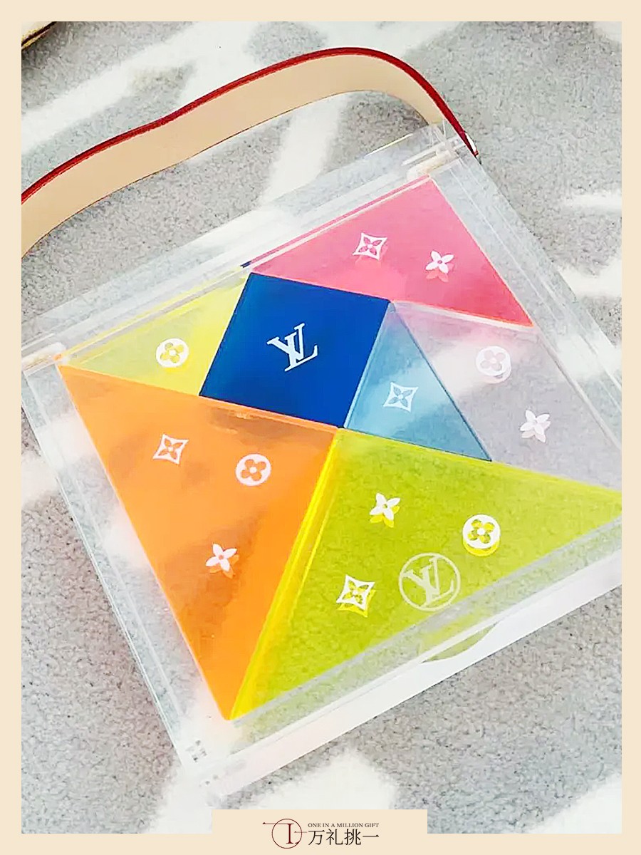 Low MOQ LV Tangram Toy