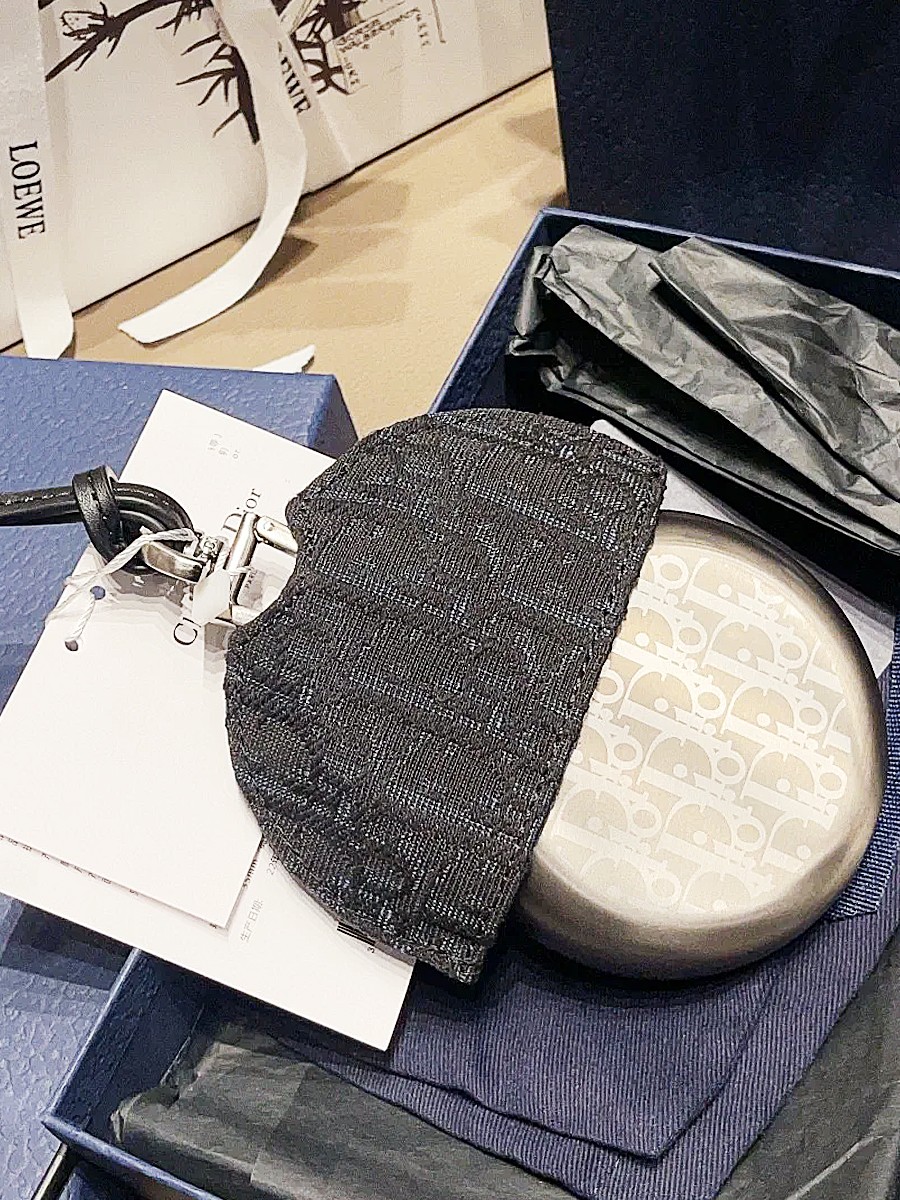Corporate Gift Success Story | How a Dior Flask Enhanced Brand Luxury for a Singapore Hotel Group