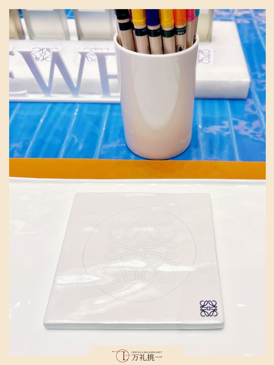 LOEWE Porcelain Tile Gift