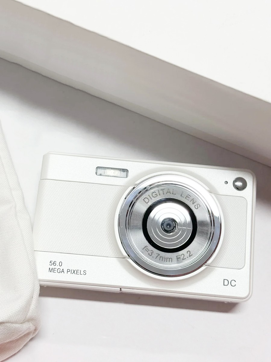 Success Case: Maison Margiela Camera Gift Boxes for VIP Gala in Singapore