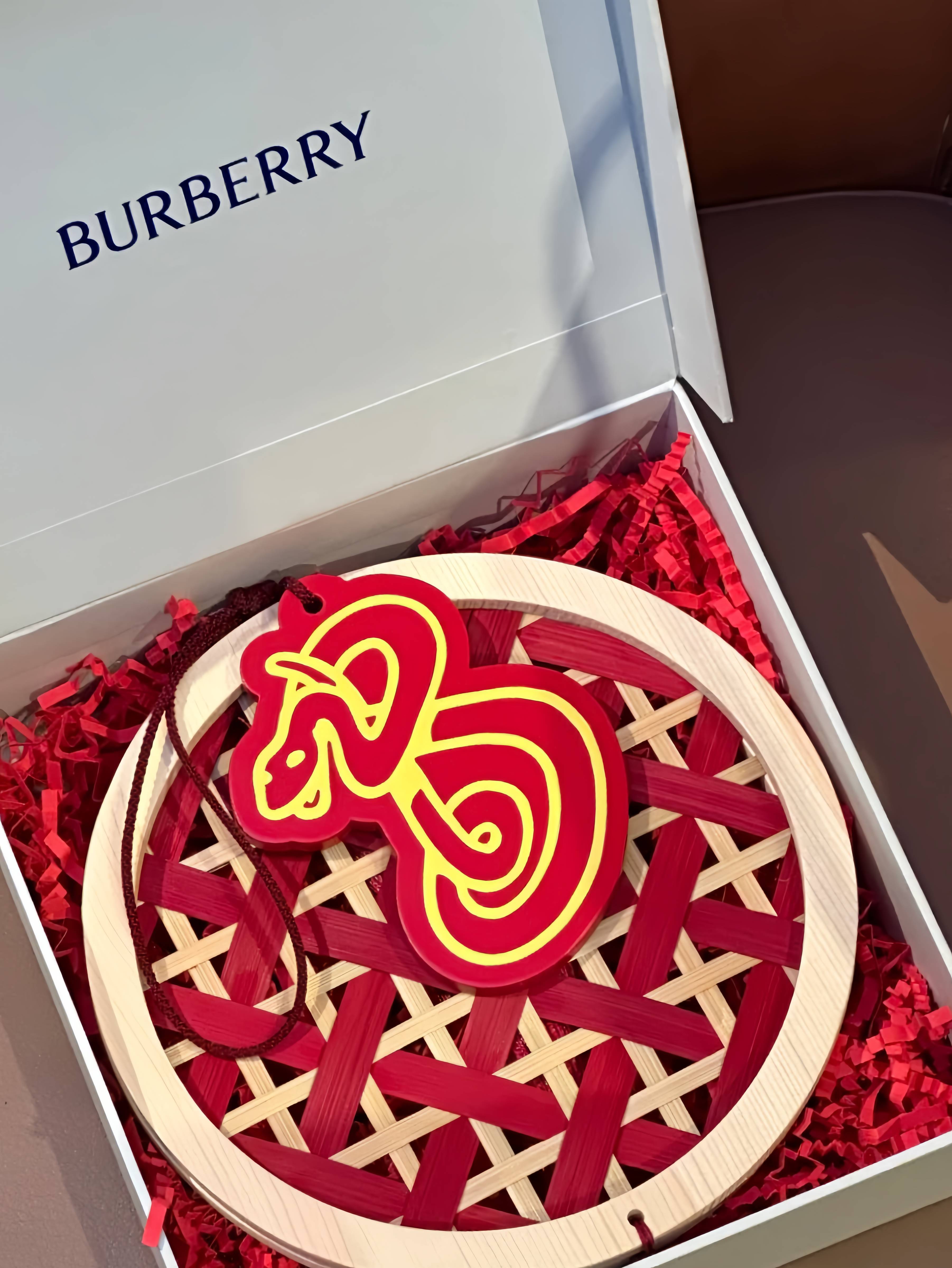 Success Case: Burberry-Inspired Bamboo Wind Chimes for VIP Gala in Singapore